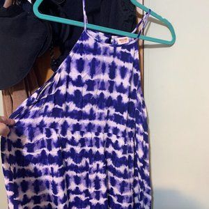 Beautiful halter style dress!